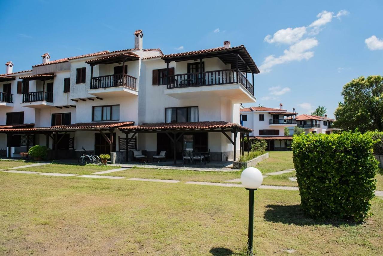 White Blossom Villa #Fourka Skála Foúrkas Екстериор снимка